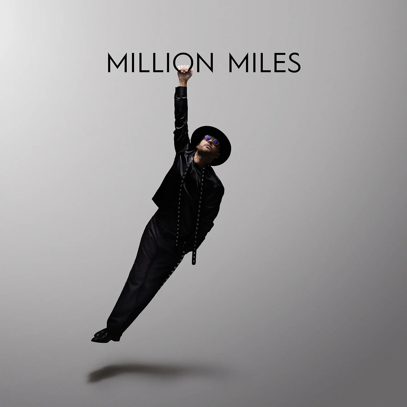 Copertina Million Miles